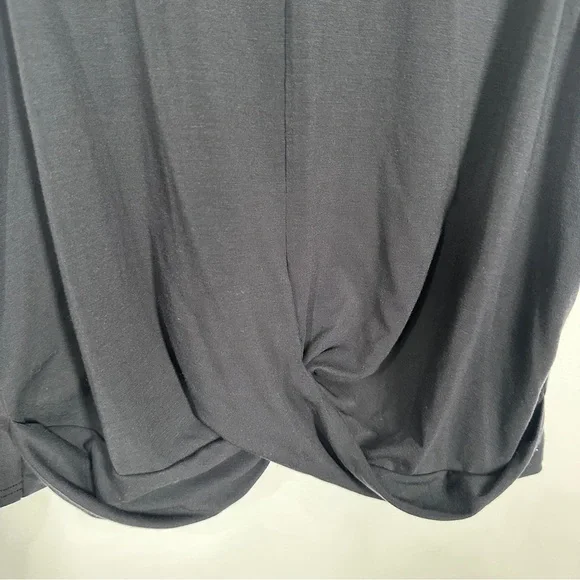 Athleta Black With Ease Twist Front Tank Top Size Large Gym Workout - Picture 3 of 7
